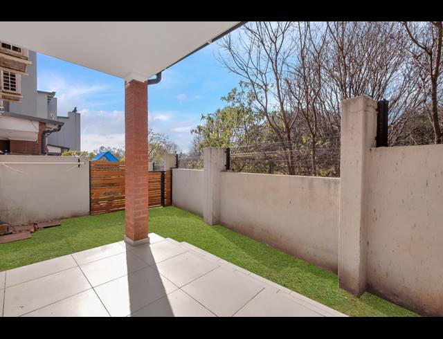 3 BEDROOM TOWNHOUSE FOR SALE IN VICTORY PARK